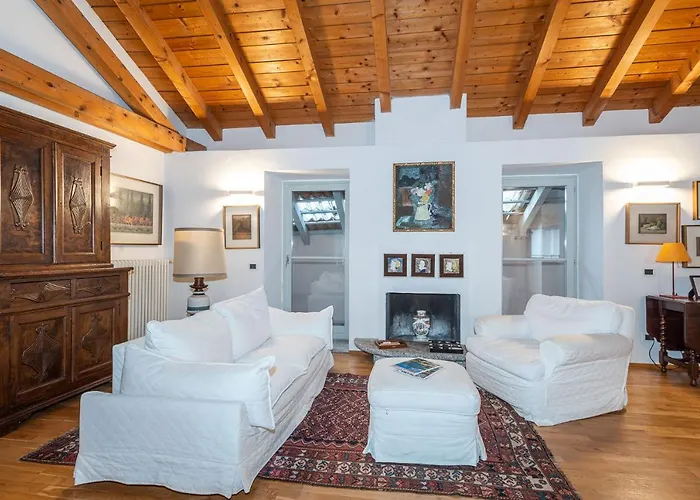 A Casa Nuccia Mansarda By Solutions * Комо