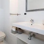 A Casa Nuccia Mansarda By Solutions קומו