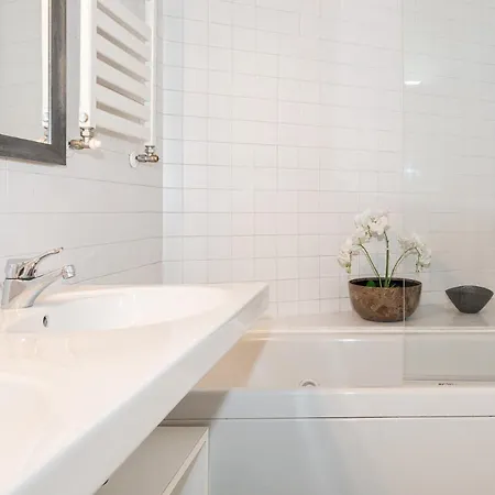 A Casa Nuccia Mansarda By Solutions Como