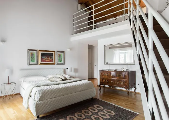 A Casa Nuccia Mansarda By Solutions Como