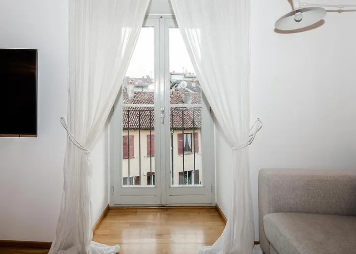 A Casa Nuccia Mansarda By Solutions * Como