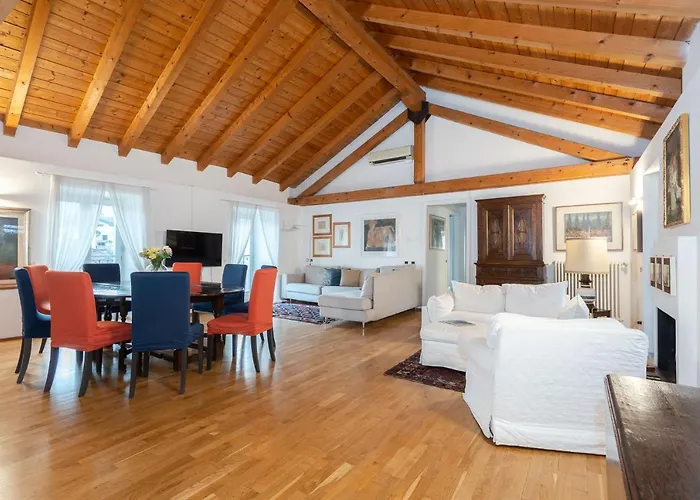 A Casa Nuccia Mansarda By Solutions