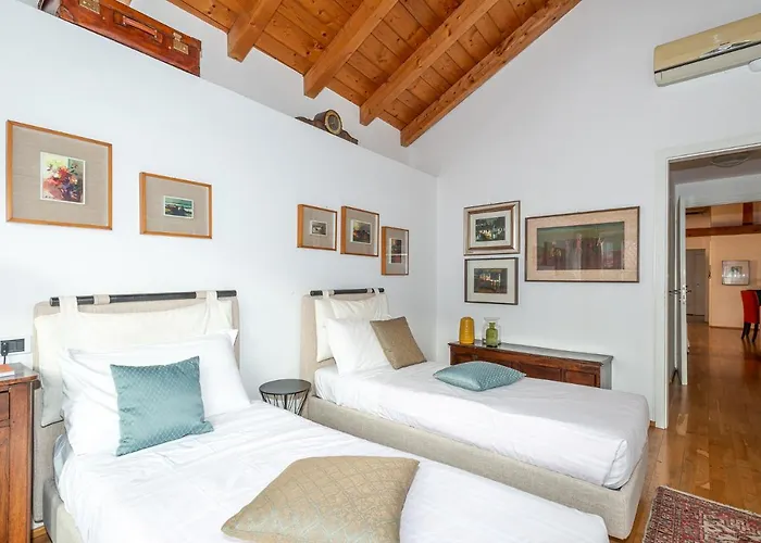 A Casa Nuccia Mansarda By Solutions * Como