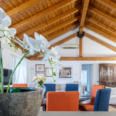 A Casa Nuccia Mansarda By Solutions Appartement *